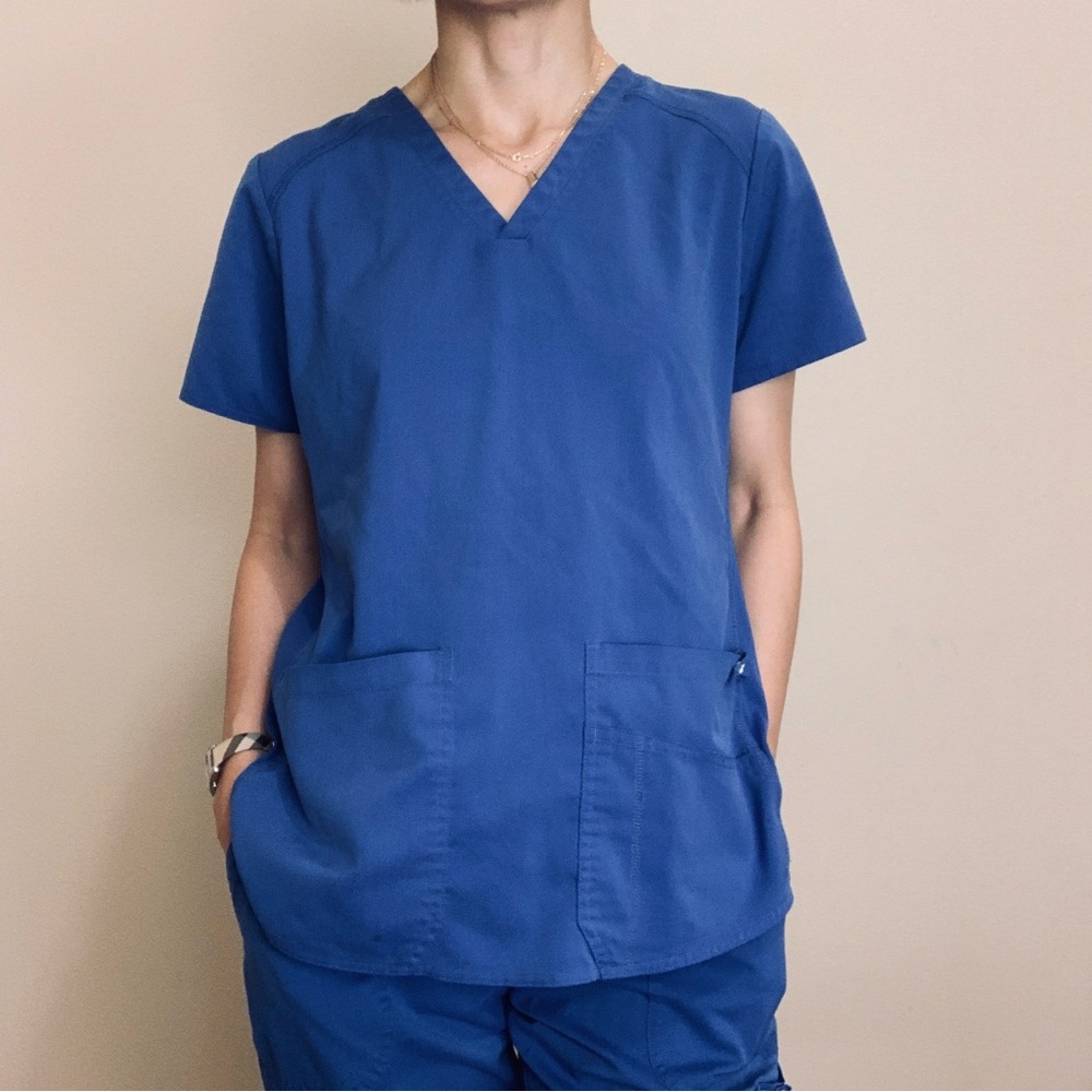 Medical scrubs size M